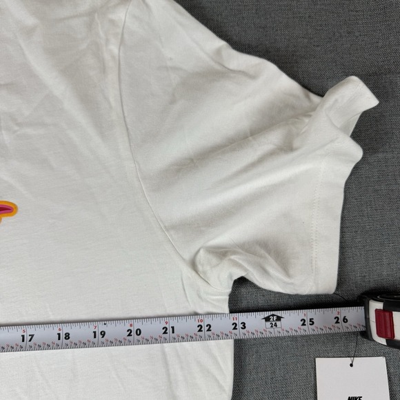 Nike Flame Swoosh Graphic T-shirt Men's Large - Picture 6 of 8